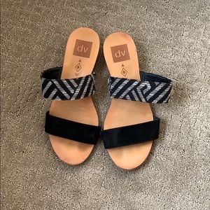 🌟CLEAROUT 🌟 Dolce vita shoes